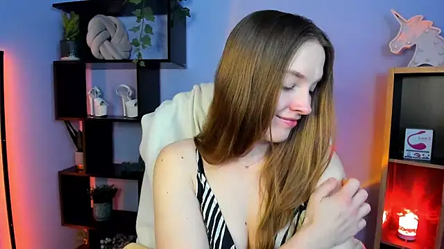 Snapshot of kenzie_x chatting on 03.05.25 kenzie x online show from 03.05.25