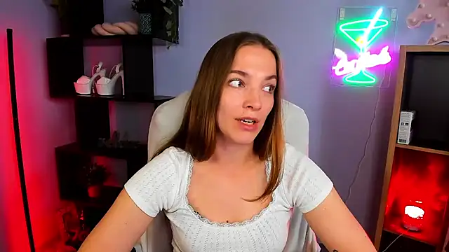 Snapshot of kenzie_x chatting on 09.09.25 kenzie x online show from 09.09.25