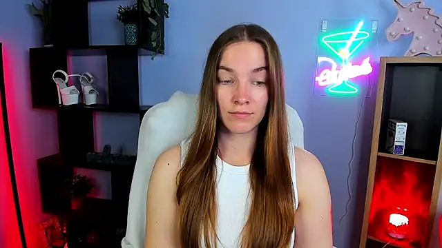 Snapshot of kenzie_x chatting on 09.23.25 kenzie x online show from 09.23.25