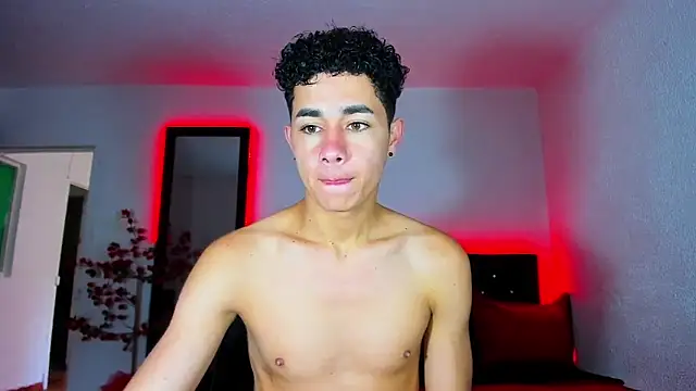 Snapshot of DavidfullOFlove chatting on 12.09.24 DavidfullOFlove online show from 12.09.24