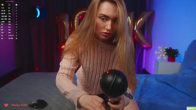 Snapshot of Healing_Hottie chatting on 01.04.25 Healing Hottie online show from 01.04.25