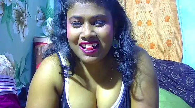 Snapshot of sexy_roma chatting on 01.09.25 sexy roma online show from 01.09.25