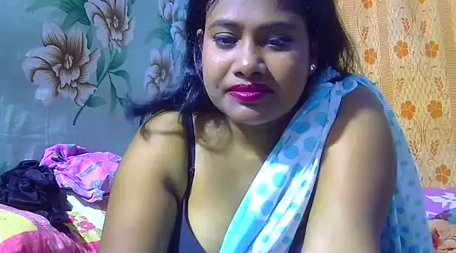 Snapshot of sexy_roma chatting on 02.16.25 sexy roma online show from 02.16.25