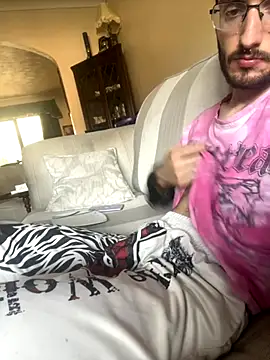 Snapshot of EE123458 chatting on 09.19.25 EE123458 online show from 09.19.25