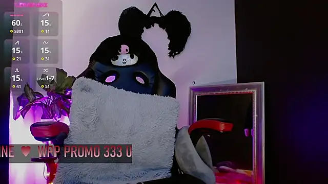 Snapshot of ValenGray chatting on 02.04.25 ValenGray online show from 02.04.25