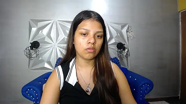 Snapshot of your_little_naughty1 chatting on 01.01.25 your little naughty1 online show from 01.01.25