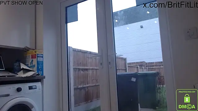 Snapshot of BritishHappyEnding chatting on 01.01.25 BritishHappyEnding online show from 01.01.25