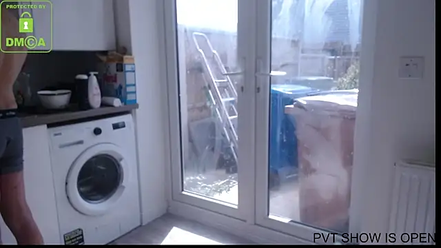 Snapshot of BritishHappyEnding chatting on 09.09.25 BritishHappyEnding online show from 09.09.25