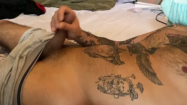 Snapshot of kameray12 chatting on 03.19.25 kameray12 online show from 03.19.25