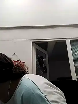 Snapshot of Corina_hot chatting on 12.17.24 Corina hot online show from 12.17.24