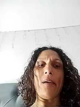 Snapshot of Corina_hot chatting on 01.14.25 Corina hot online show from 01.14.25