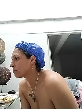 Snapshot of Corina_hot chatting on 01.28.25 Corina hot online show from 01.28.25