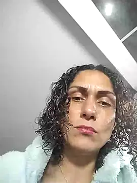 Snapshot of Corina_hot chatting on 03.20.25 Corina hot online show from 03.20.25