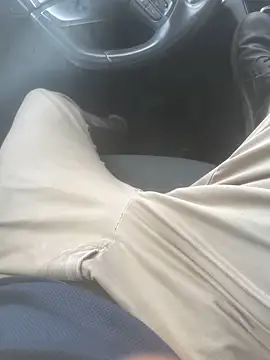 Snapshot of hotisraeli chatting on 09.26.25 hotisraeli online show from 09.26.25