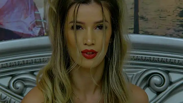 Snapshot of IvySamek chatting on 12.30.24 IvySamek online show from 12.30.24