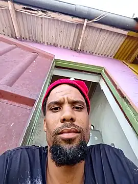 Snapshot of Tigermanboy chatting on 11.01.25 Tigermanboy online show from 11.01.25