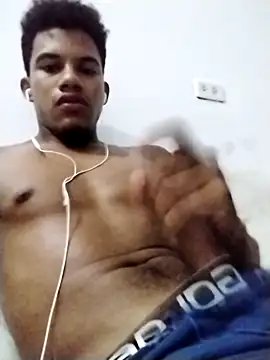 Snapshot of Gutierrez6383 chatting on 03.13.25 Gutierrez6383 online show from 03.13.25