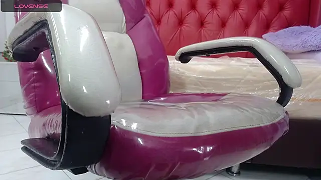 Snapshot of ozuna_sex chatting on 01.21.25 ozuna sex online show from 01.21.25