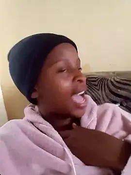 Snapshot of Nomawethu2002 chatting on 11.16.25 Nomawethu2002 online show from 11.16.25