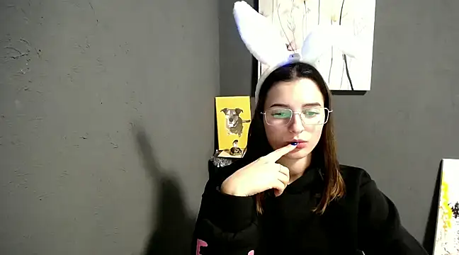 Snapshot of lady_olivia_ chatting on 12.09.24 lady olivia  online show from 12.09.24