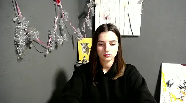 Snapshot of lady_olivia_ chatting on 12.18.24 lady olivia  online show from 12.18.24