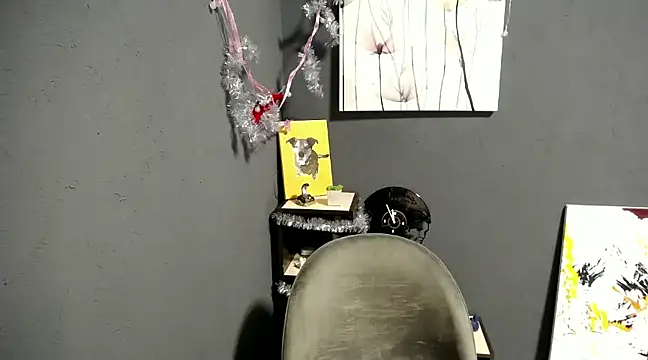 Snapshot of lady_olivia_ chatting on 12.29.24 lady olivia  online show from 12.29.24