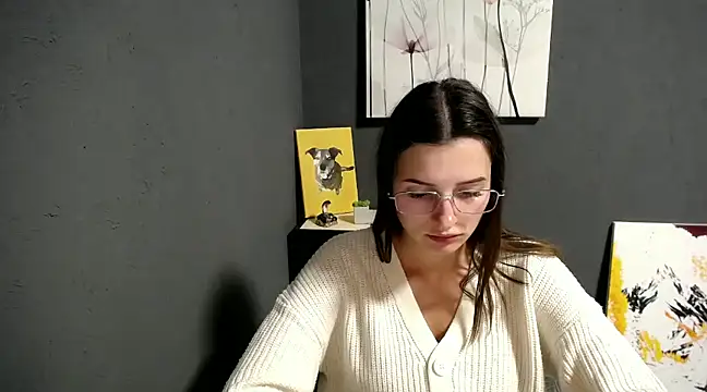 Snapshot of lady_olivia_ chatting on 02.04.25 lady olivia  online show from 02.04.25