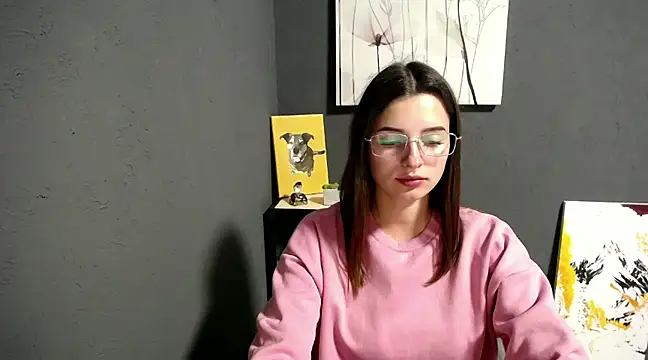 Snapshot of lady_olivia_ chatting on 02.05.25 lady olivia  online show from 02.05.25
