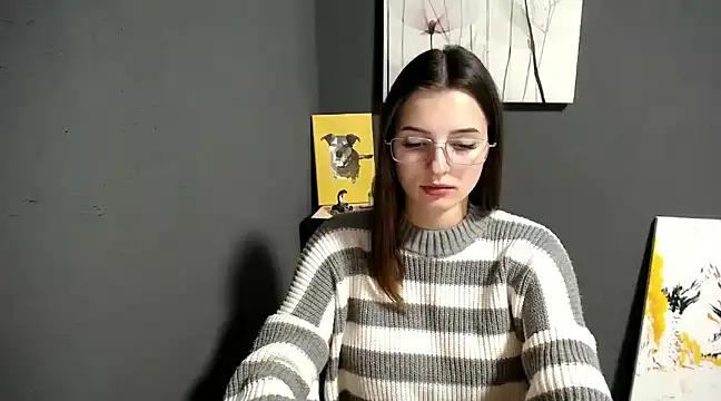 Snapshot of lady_olivia_ chatting on 02.13.25 lady olivia  online show from 02.13.25
