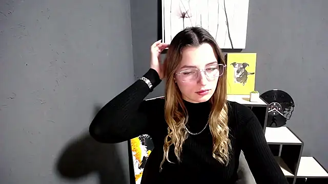 Snapshot of lady_olivia_ chatting on 10.23.25 lady olivia  online show from 10.23.25