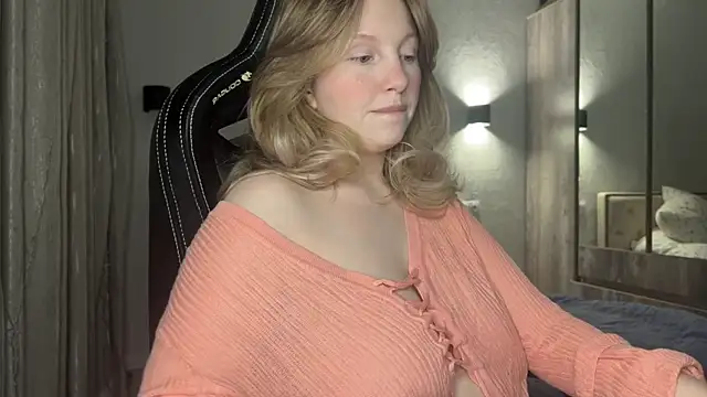 Snapshot of x_ivy_x chatting on 12.05.24 x ivy x online show from 12.05.24