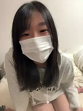 Snapshot of -Rinka- chatting on 02.19.25 -Rinka- online show from 02.19.25