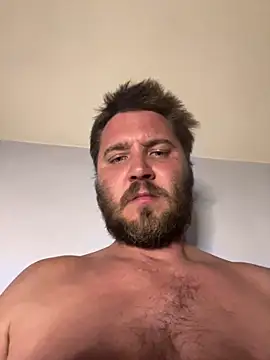 Snapshot of Brando2585 chatting on 11.14.25 Brando2585 online show from 11.14.25