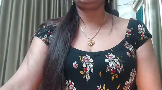 Snapshot of desi-maisa130 chatting on 12.21.24 desi-maisa130 online show from 12.21.24