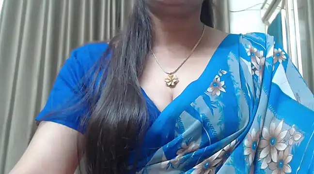Snapshot of desi-maisa130 chatting on 01.05.25 desi-maisa130 online show from 01.05.25