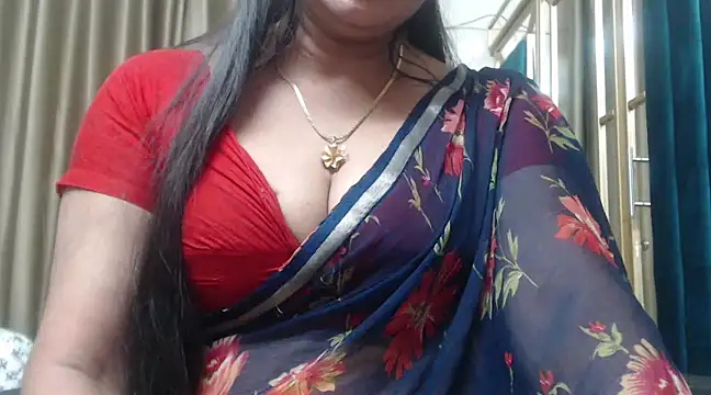 Snapshot of desi-maisa130 chatting on 02.11.25 desi-maisa130 online show from 02.11.25