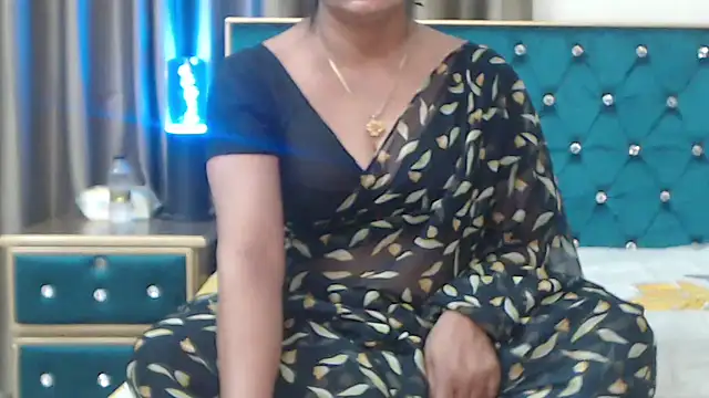 Snapshot of desi-maisa130 chatting on 02.27.25 desi-maisa130 online show from 02.27.25