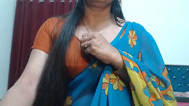 Snapshot of desi-maisa130 chatting on 09.16.25 desi-maisa130 online show from 09.16.25