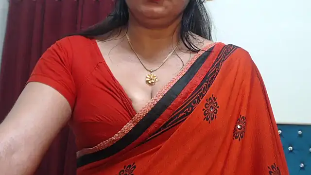 Snapshot of desi-maisa130 chatting on 09.25.25 desi-maisa130 online show from 09.25.25