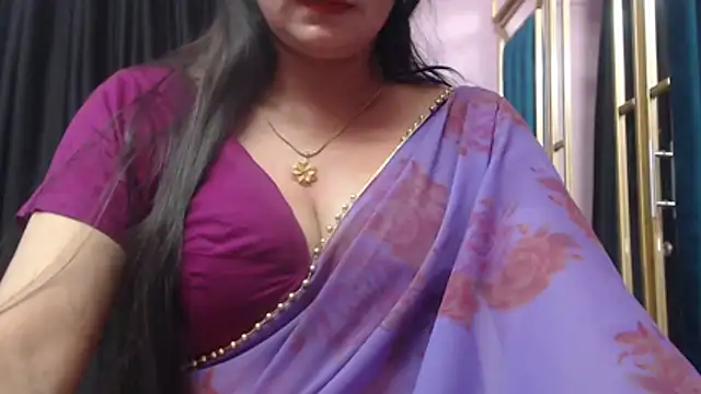 Snapshot of desi-maisa130 chatting on 10.21.25 desi-maisa130 online show from 10.21.25