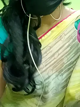 Snapshot of Aishu-tamil09 chatting on 01.07.25 Aishu-tamil09 online show from 01.07.25