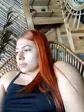 Snapshot of caro_sweett chatting on 02.14.25 caro sweett online show from 02.14.25