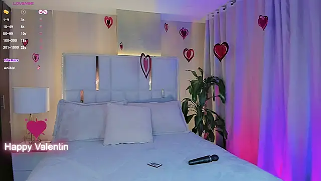 Snapshot of ANGELL06 chatting on 02.14.25 ANGELL06 online show from 02.14.25