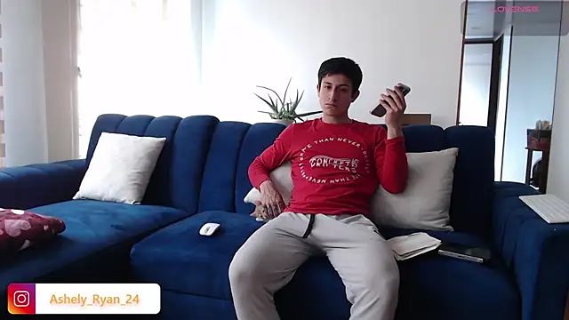 Snapshot of ashely_ryan24 chatting on 02.16.25 ashely ryan24 online show from 02.16.25