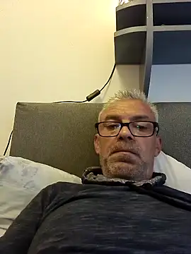 Picolo4111 online show from 10.11.25