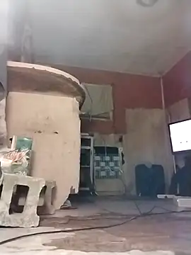 Snapshot of brownfeet chatting on 12.15.24 brownfeet online show from 12.15.24