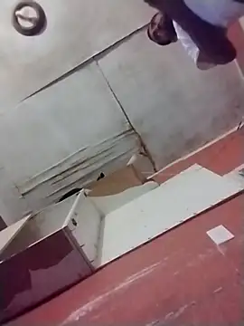 Snapshot of brownfeet chatting on 12.25.24 brownfeet online show from 12.25.24