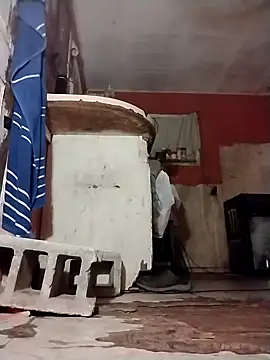 Snapshot of brownfeet chatting on 12.28.24 brownfeet online show from 12.28.24