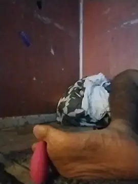 Snapshot of brownfeet chatting on 02.28.25 brownfeet online show from 02.28.25