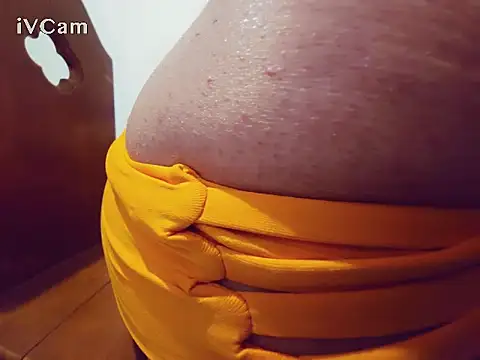 Snapshot of Comandante1000 chatting on 09.20.25 Comandante1000 online show from 09.20.25